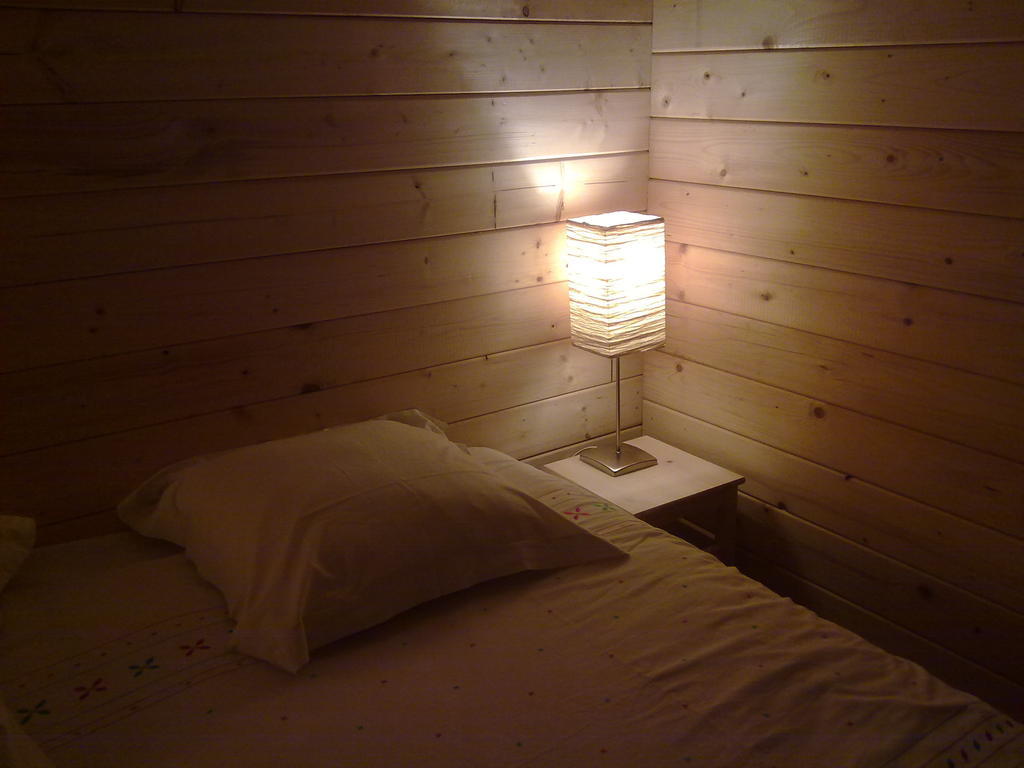 Gites De La Croisee Des Chemins - Piscine Chauffee - Spa, Hammam Et Sauna Izeaux Room photo